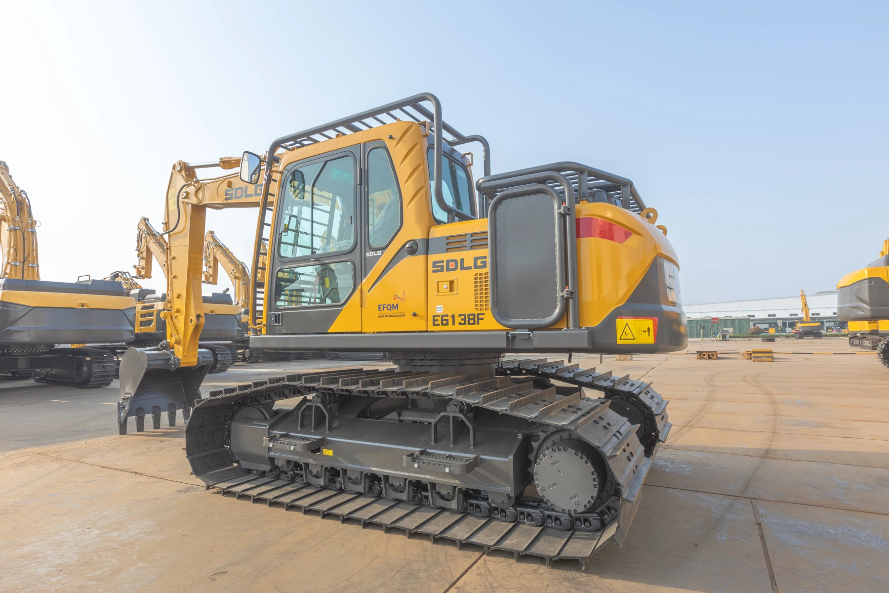 SDLG E6138F product view 3