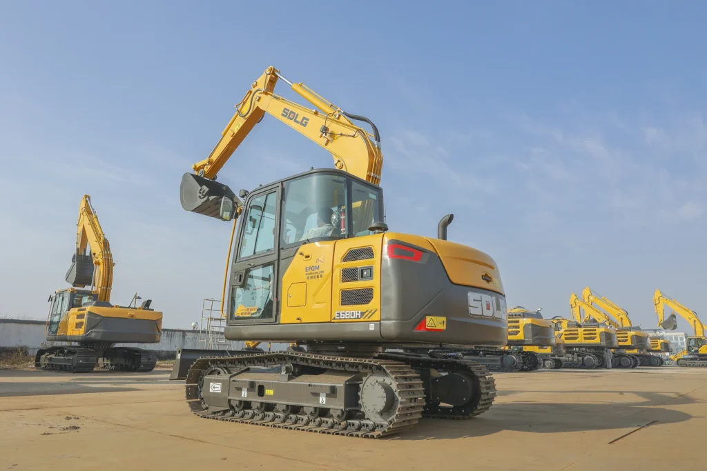 SDLG E680H Compact Excavator, product view 02